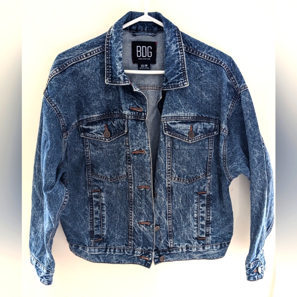 BDG Urban Outfitters Relaxed Fit Cotton Acid Wash Denim Jacket Size XS